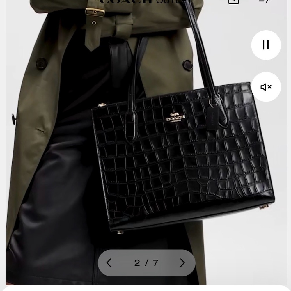 Coach Outlet Nina Zippered Tote in Gold Amazon Green Croc Embossed - Picture 13 of 14